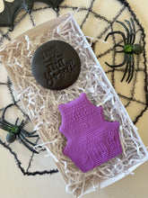 Load image into Gallery viewer, HAUNTED HOUSE